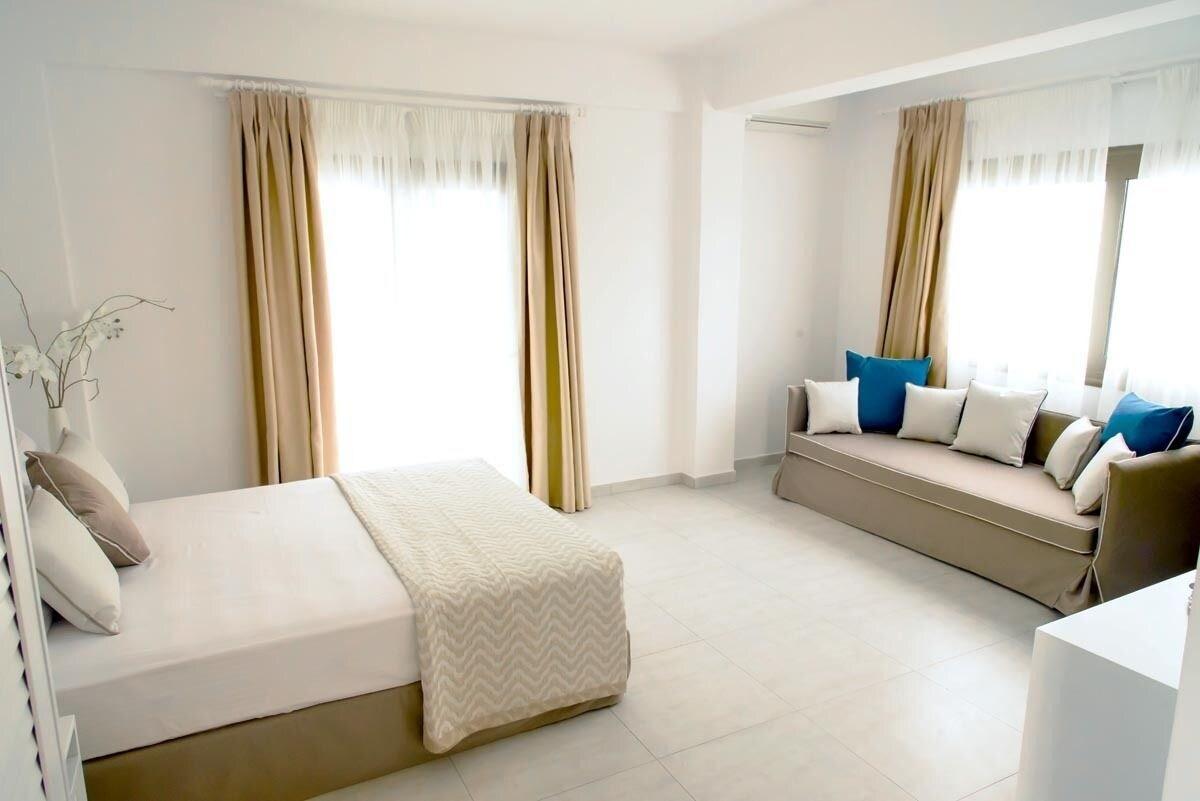 Stavros Hotel 3*
