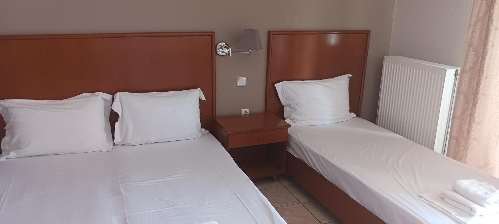 Stavros 3*